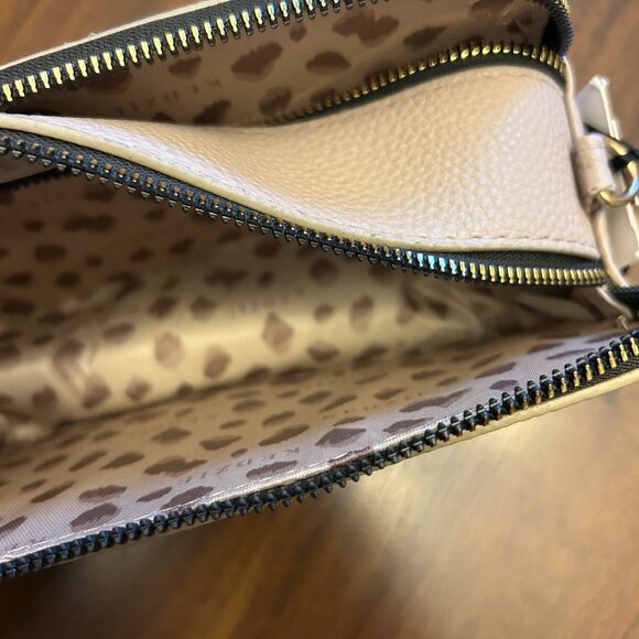 NWT Kedzie Vegan Leather Crossbody Bag Tan Small Removable Straps Zip Closure - Picture 15 of 16